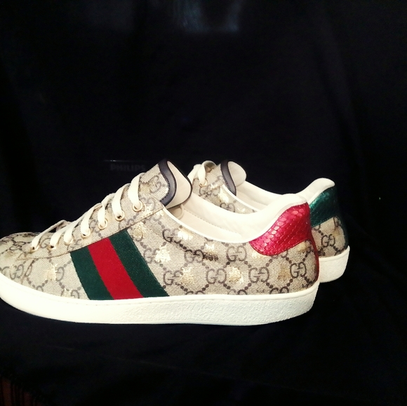 Gucci men's GG Ace Supreme Bees Sneakers - Picture 9 of 11